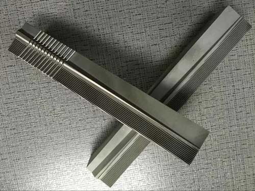 Thread rolling die